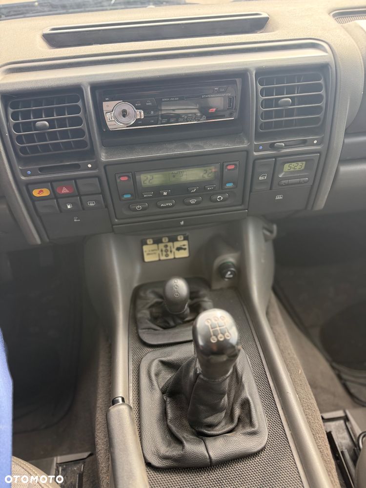 Land Rover Discovery 2.5 TD XS - 32