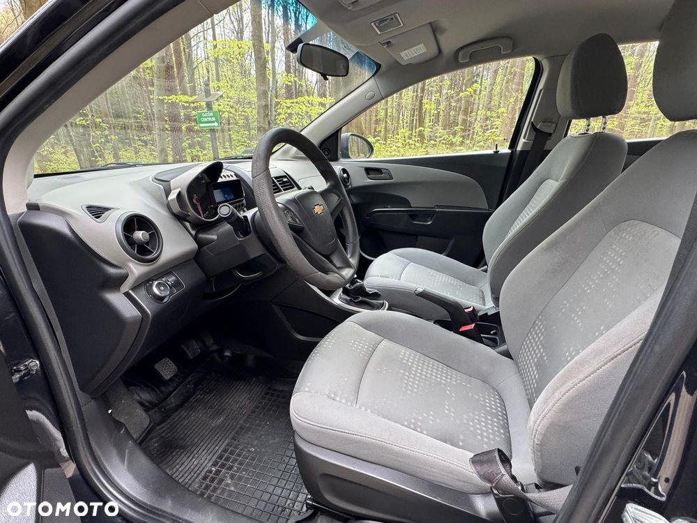 Chevrolet Aveo 1.2 LT+ - 21