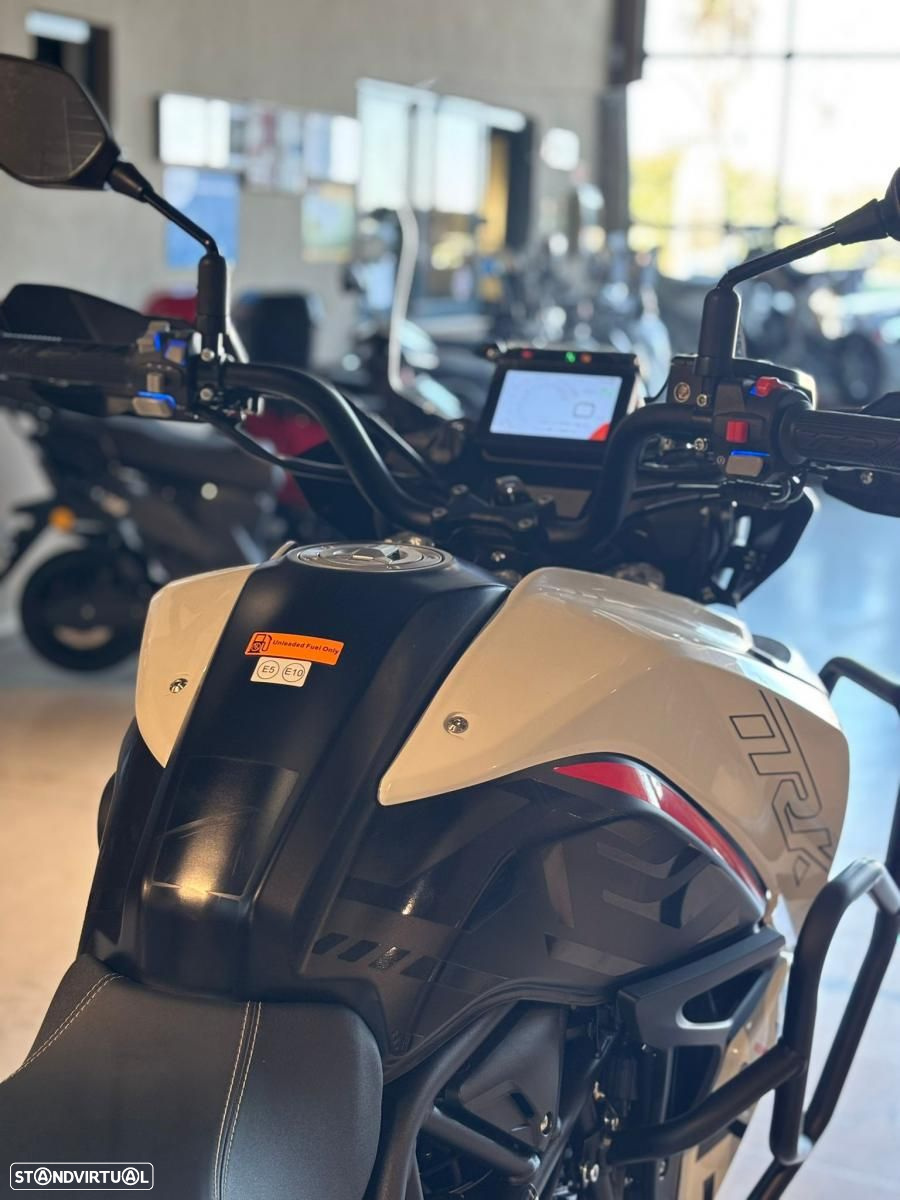 Benelli TRK 702 Adventure - 8