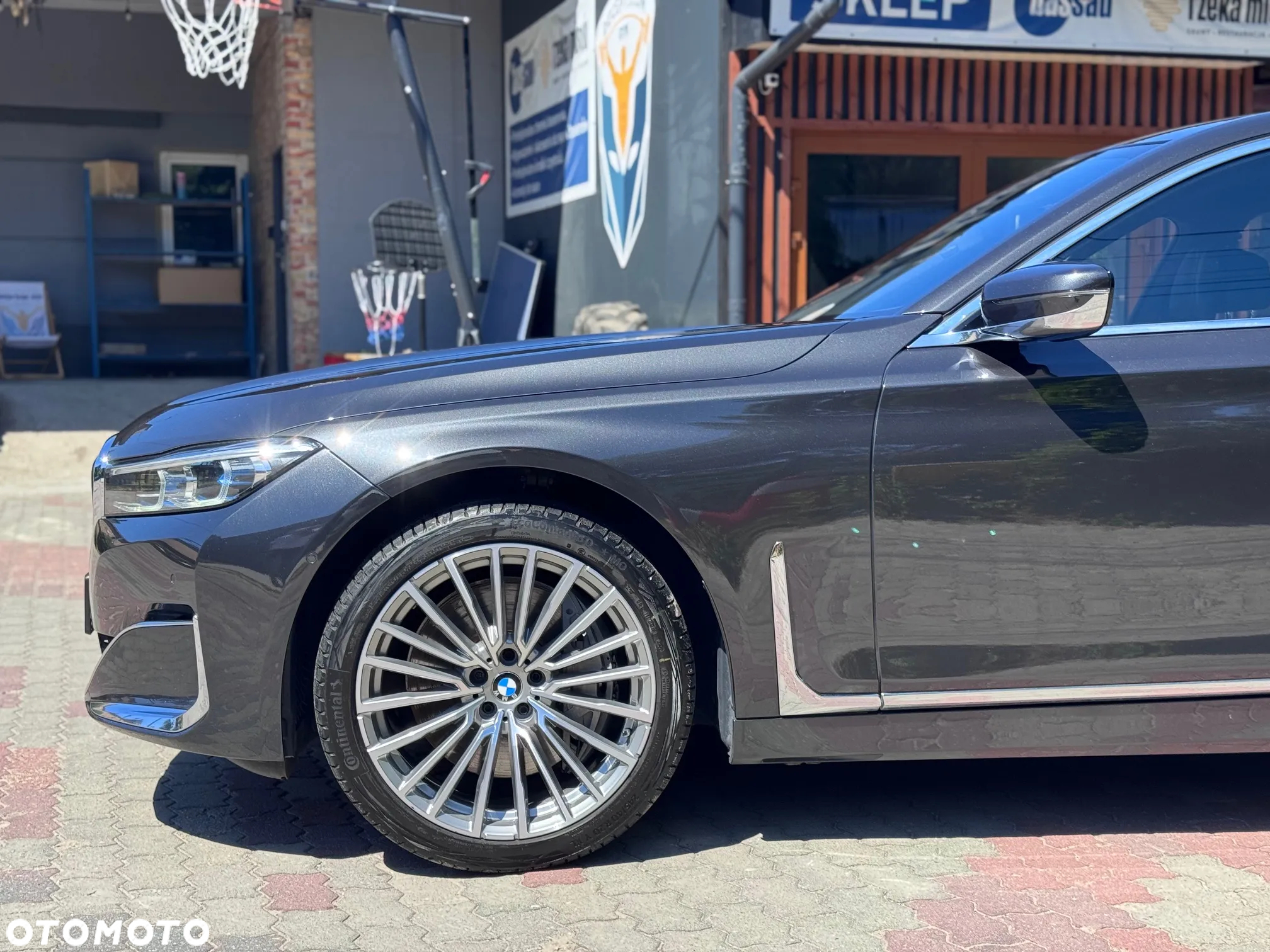 BMW Seria 7 - 9