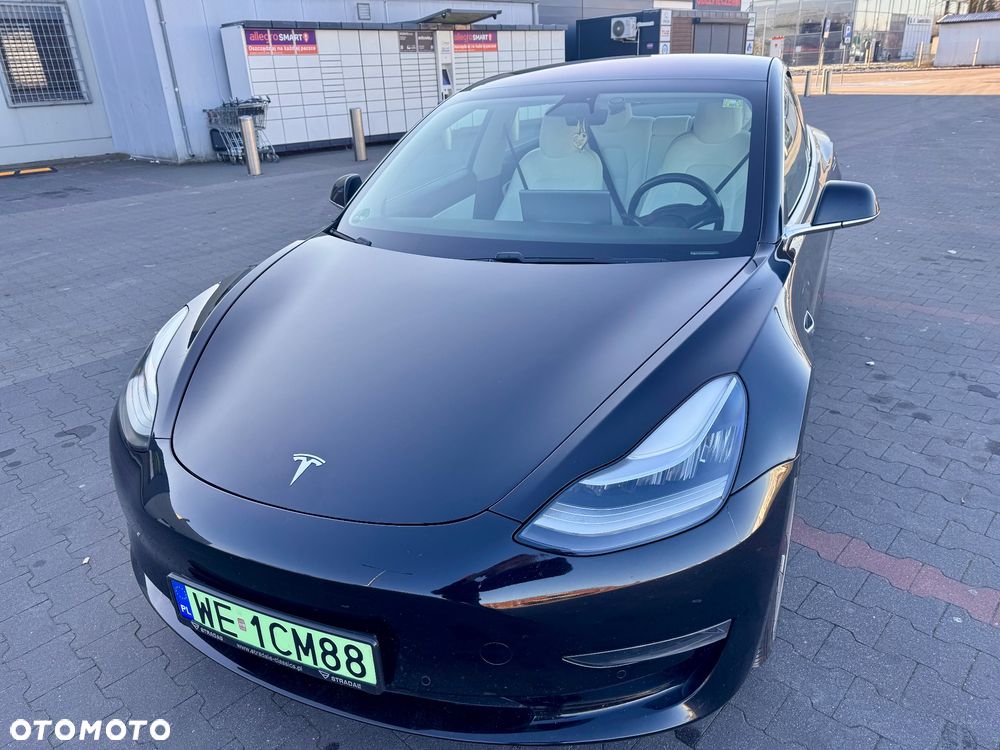 Tesla Model 3 - 13