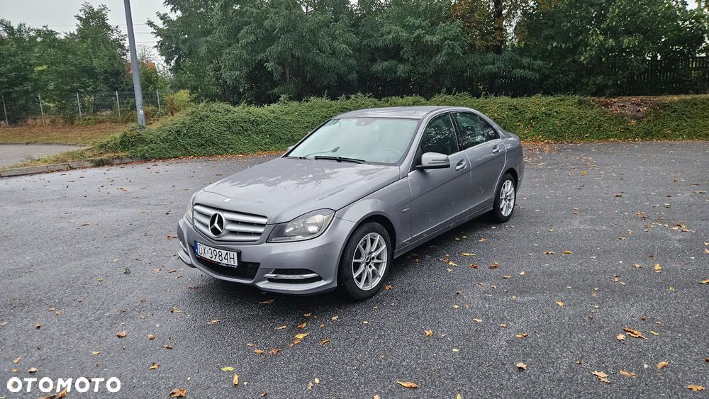 Mercedes-Benz Klasa C 180 BlueEFFICIENCY Avantgarde - 26