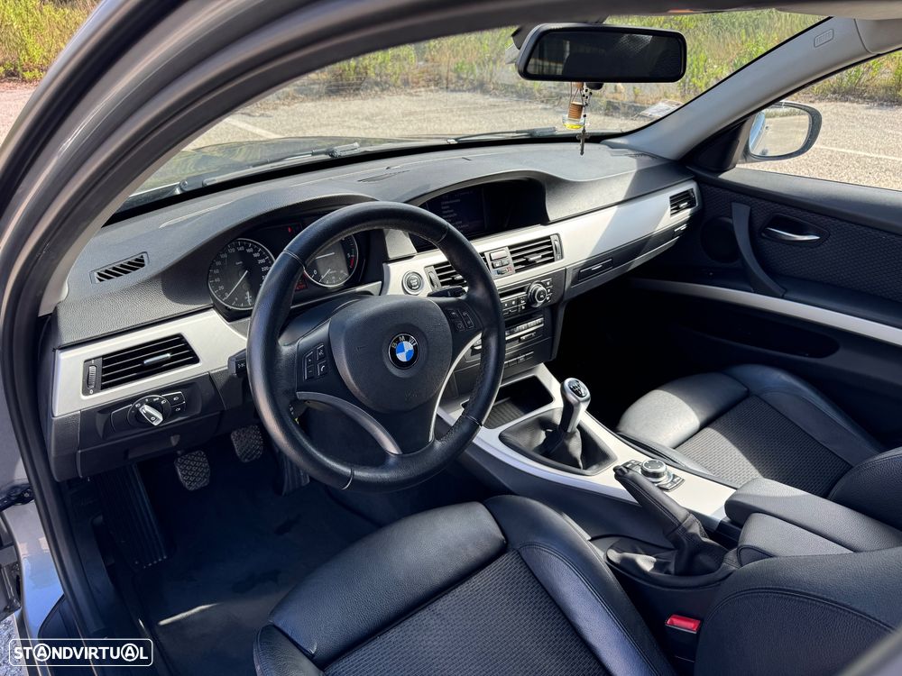 BMW 320 d DPF Edition Sport - 8