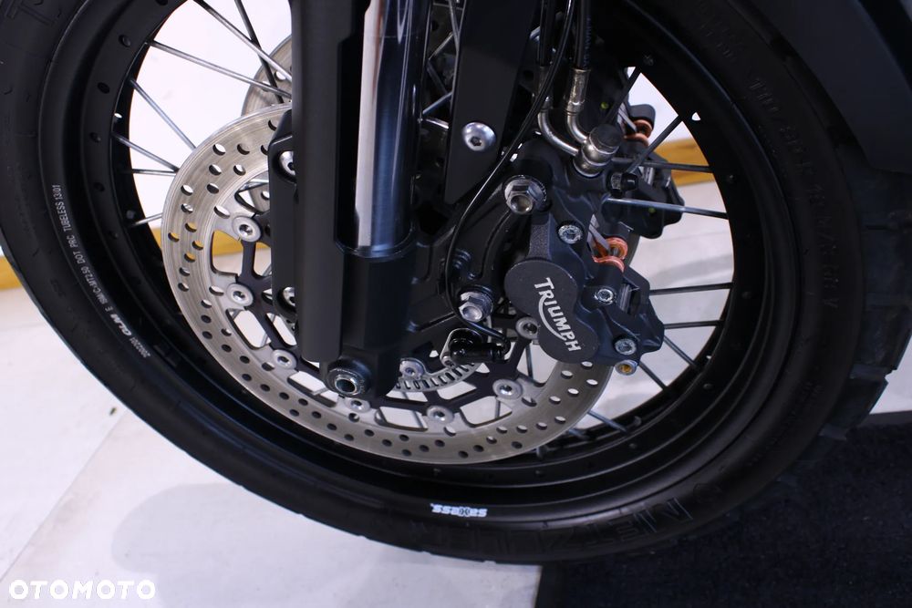 Triumph Tiger - 33