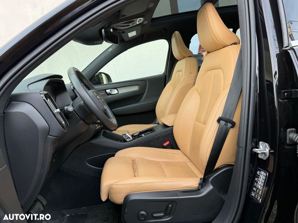 Volvo XC 40 B4 AT8 AWD Mild Hybrid Inscription - 3