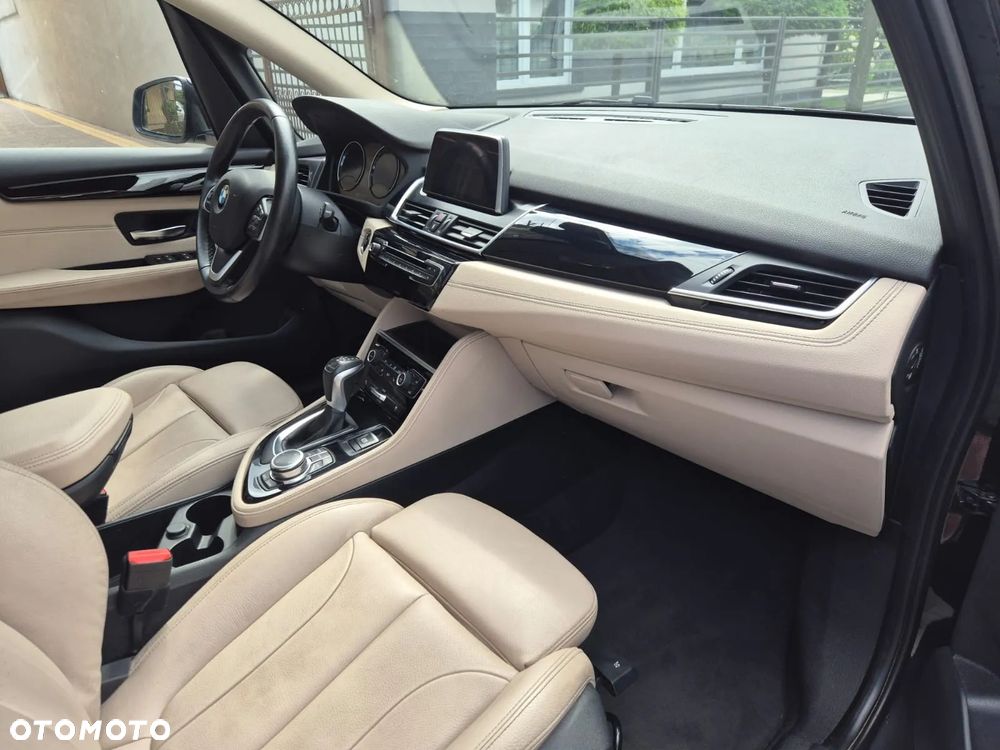 BMW Seria 2 218i Active Tourer Luxury Line - 9