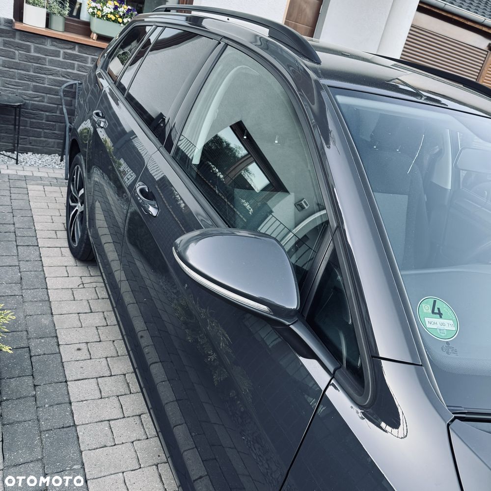 Volkswagen Golf Sportsvan - 4