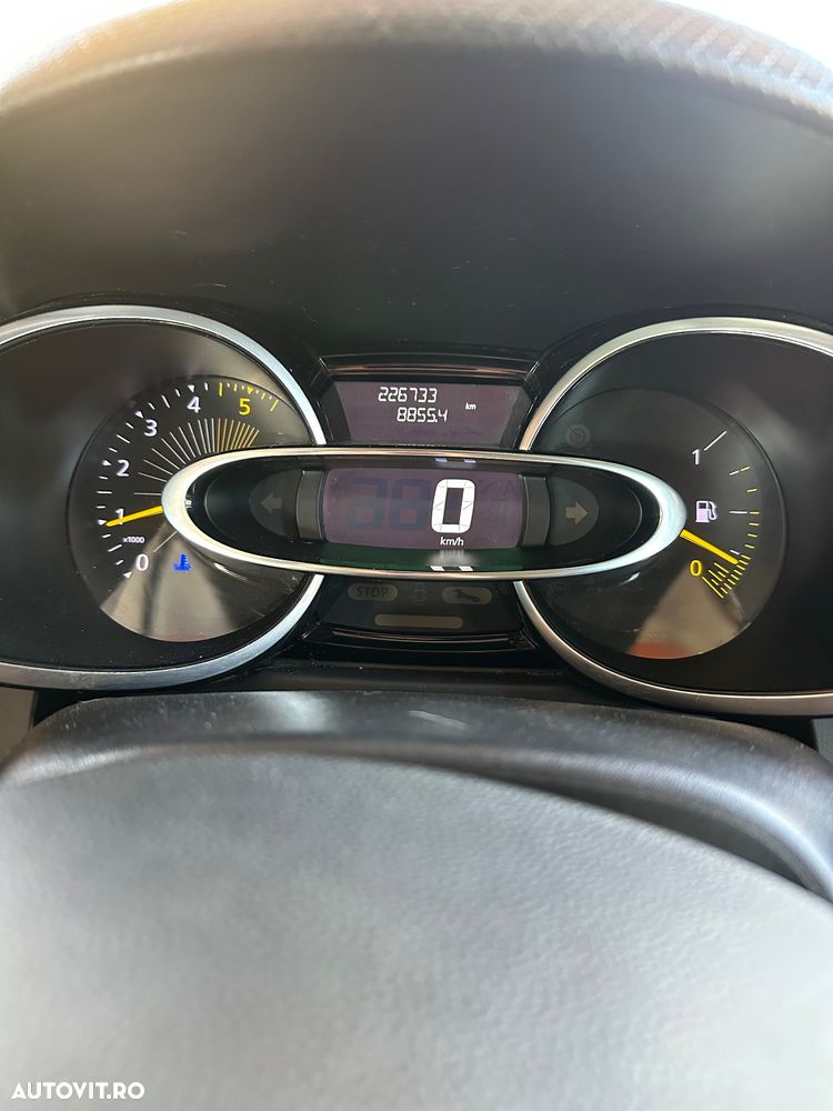 Renault Clio (Energy) dCi 90 Start & Stop INTENS - 12