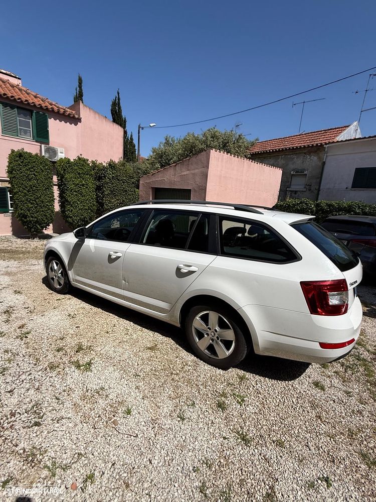 Skoda Octavia Break 1.6 TDi Ambition - 3