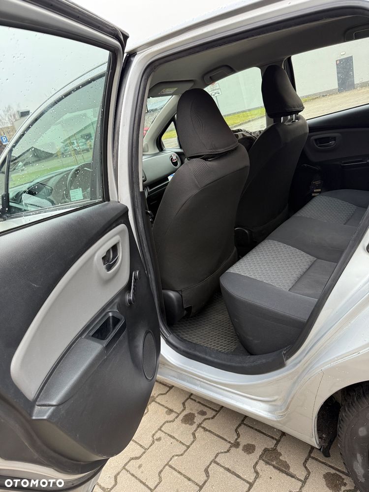 Toyota Yaris 1.0 Active - 17