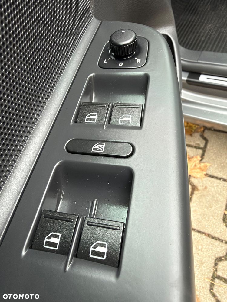 Volkswagen Golf - 15