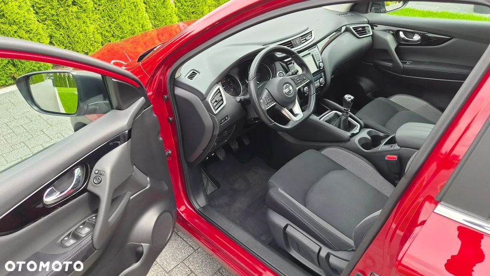 Nissan Qashqai 1.3 DIG-T N-WAY - 8