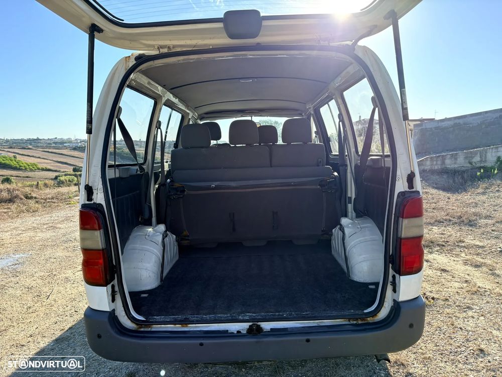 Toyota HiAce 2.5 D-4D 2.6T - 7