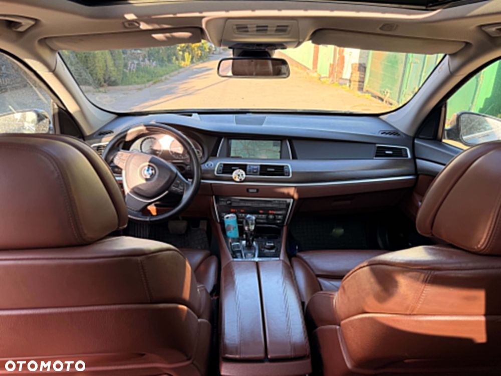 BMW 5GT 530d - 14