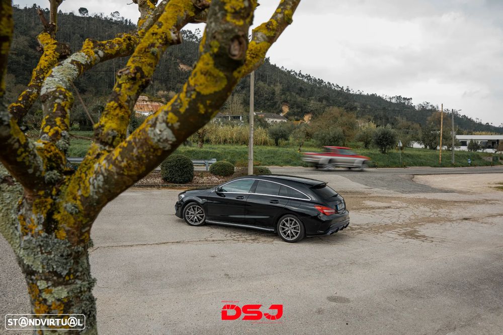Mercedes-Benz CLA 45 AMG Shooting Brake 4-Matic - 12