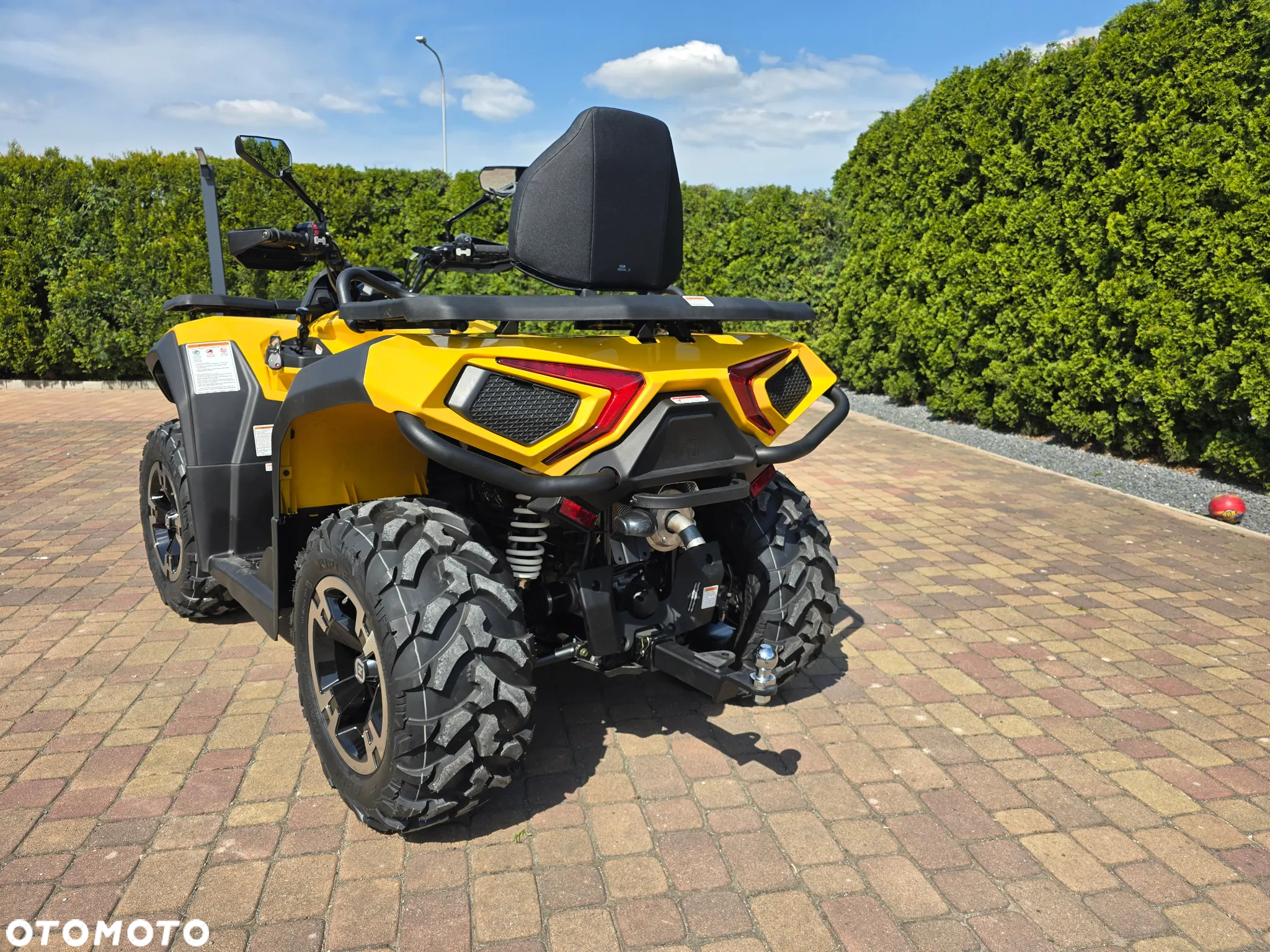 CFMoto CForce - 24