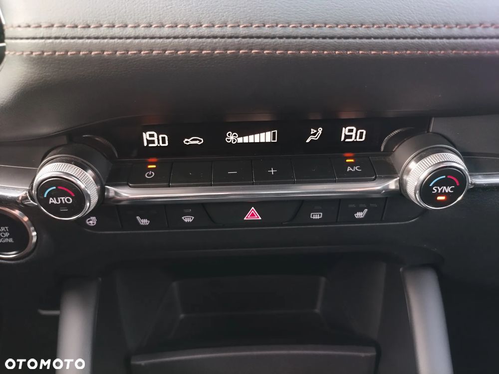 Mazda 3 2.0 mHEV Hikari - 8