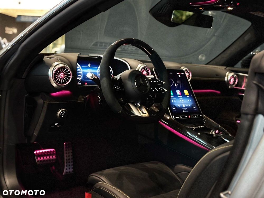 Mercedes-Benz AMG GT - 16