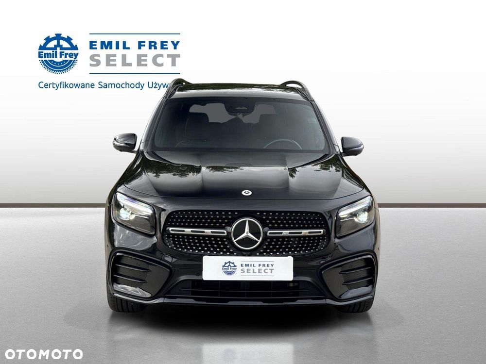 Mercedes-Benz GLB - 9