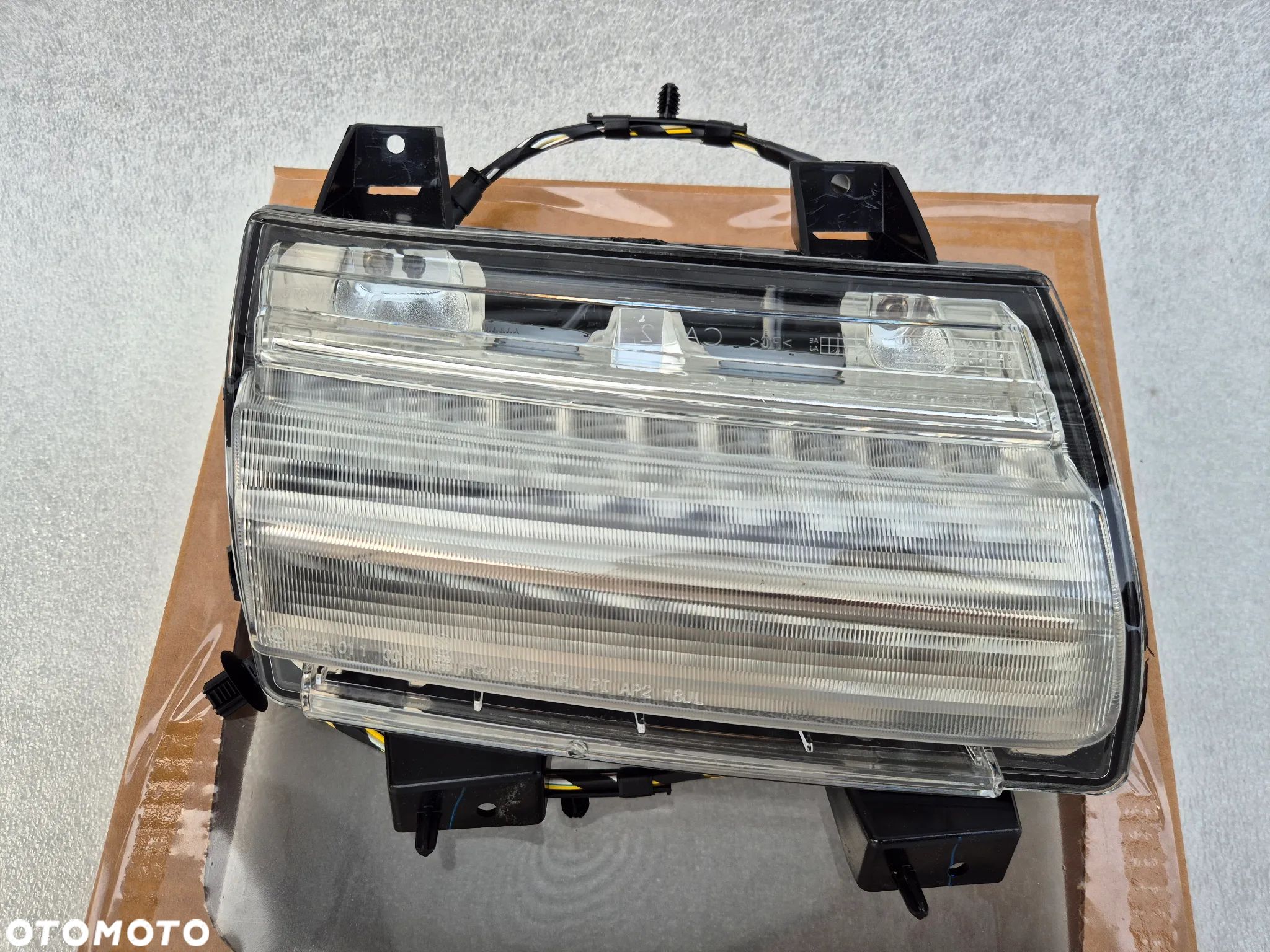Halogen lampa Led przeciwmgielna prawa Jeep Wrangler JL 55112884AG - 1