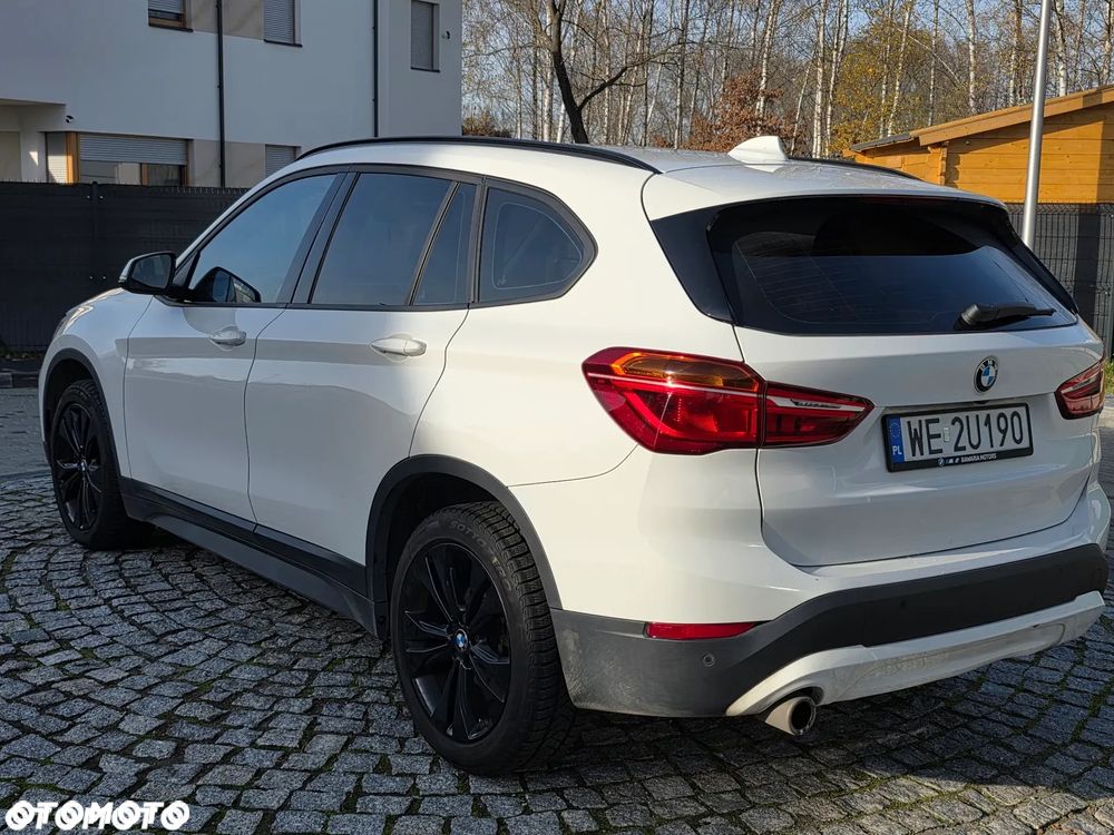 BMW X1 sDrive18i - 4