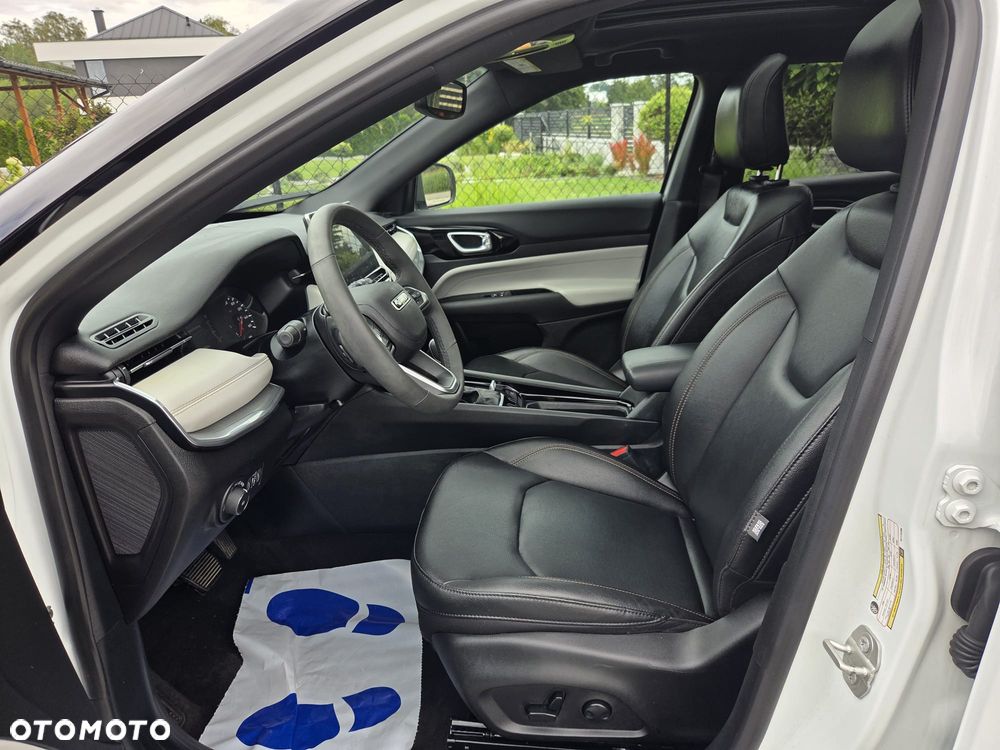 Jeep Compass - 36