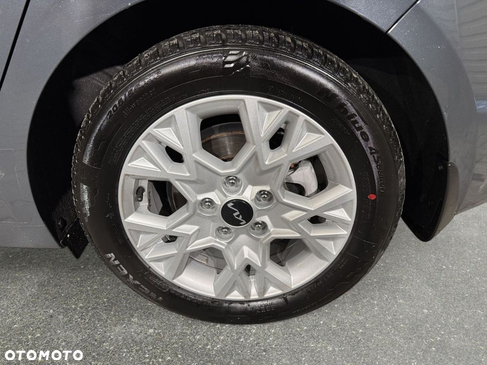 Kia Ceed - 10
