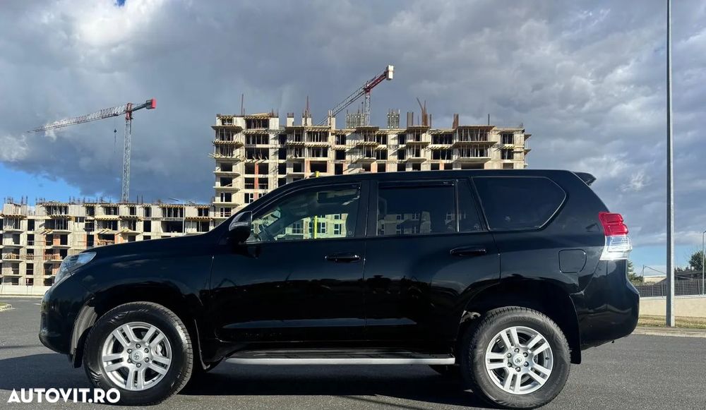 Toyota Land Cruiser 3.0l Turbo D-4D A/T Luxury - 3