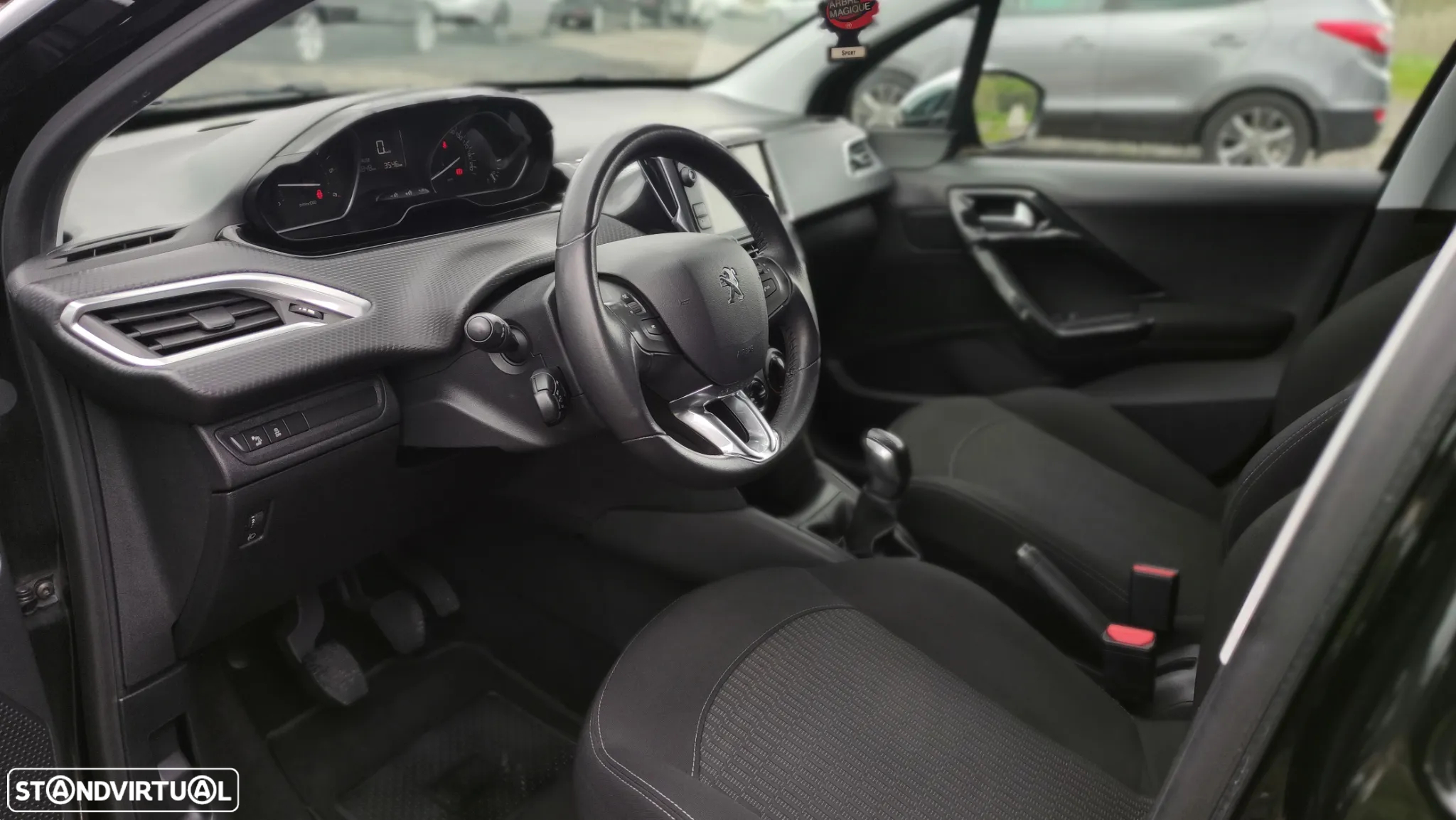 Peugeot 208 1.6 BlueHDi Style - 14