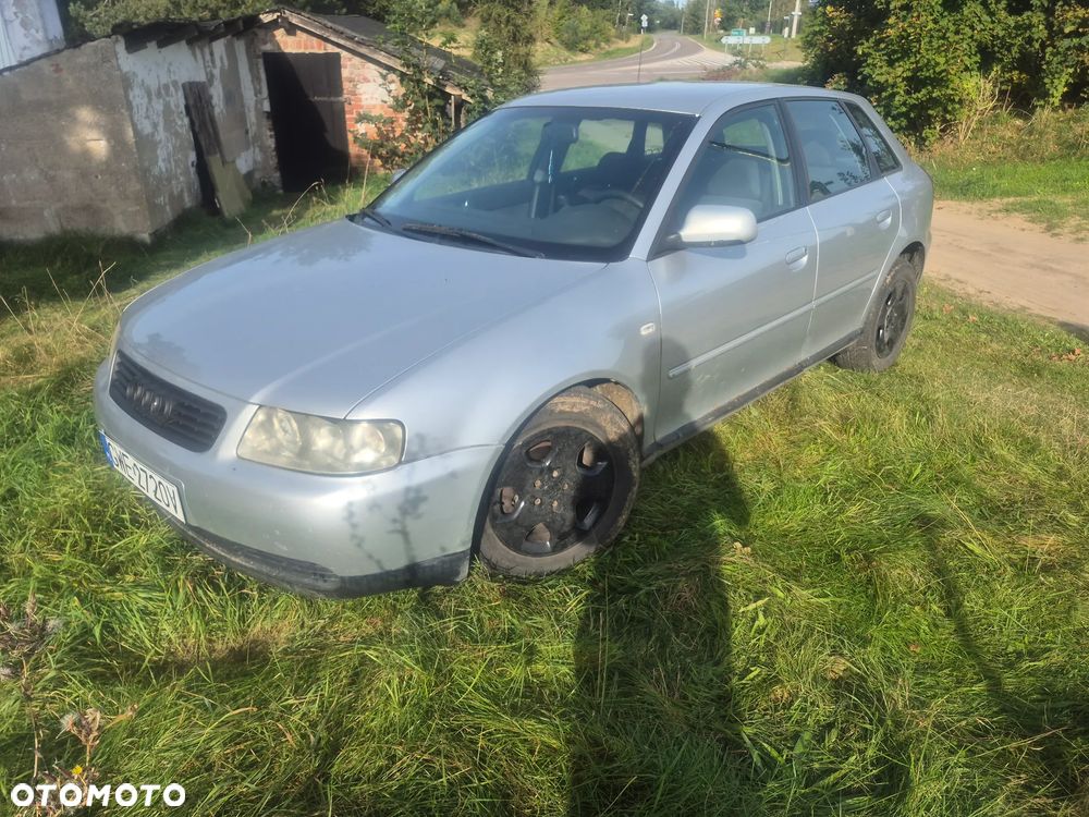 Audi A3 1.6 Ambiente - 8
