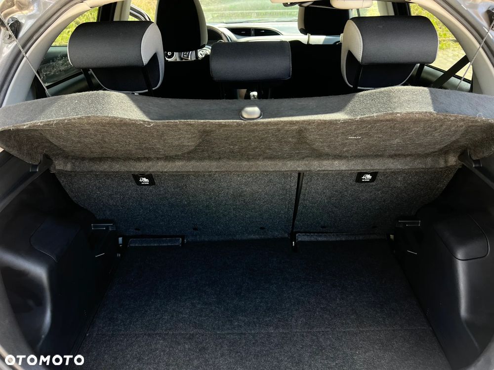 Toyota Yaris 1.0 VVT-i Y20 Club - 12