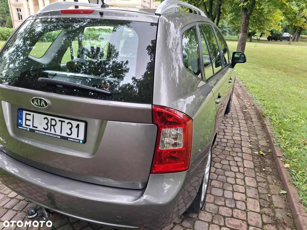 Kia Carens 1.6 CVVT Vision - 13
