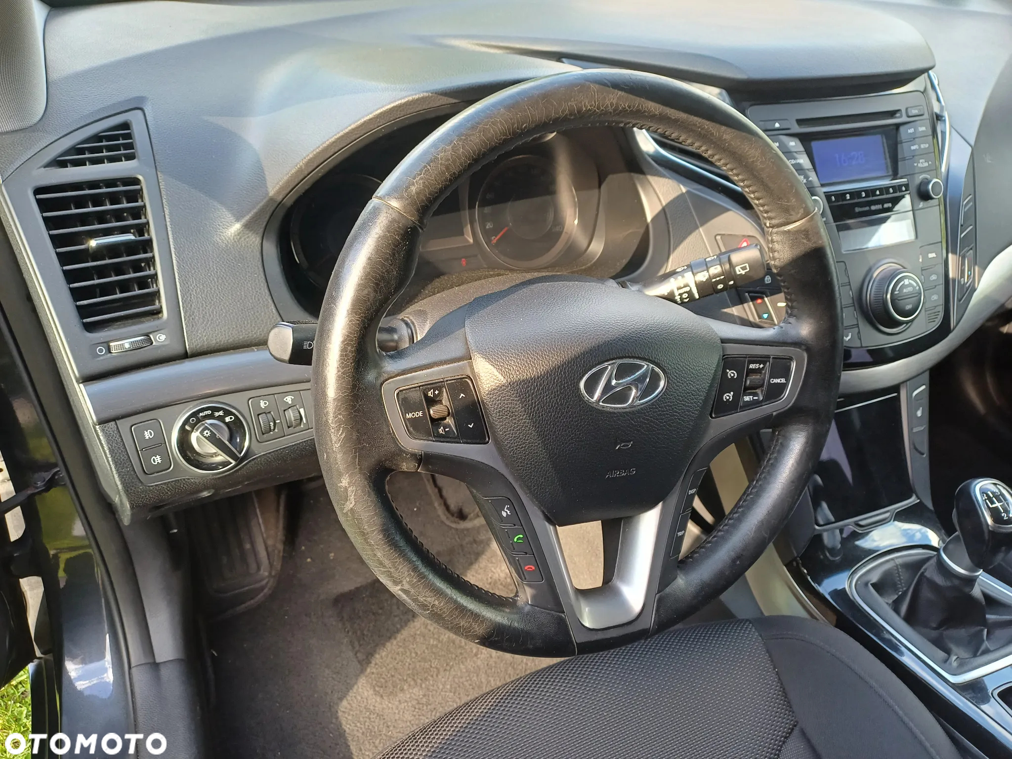Hyundai i40 i40cw 1.7 CRDi Fifa World Cup Edition - 18