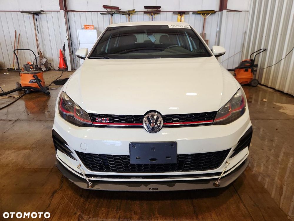 Volkswagen Golf 2.0 TSI GTI TCR DSG - 2