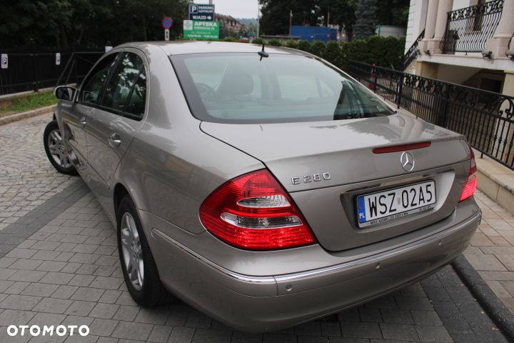 Mercedes-Benz Klasa E - 25