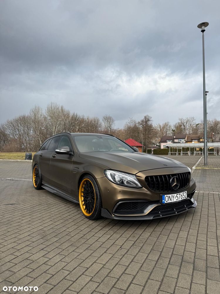Mercedes-Benz Klasa C AMG 63 - 3