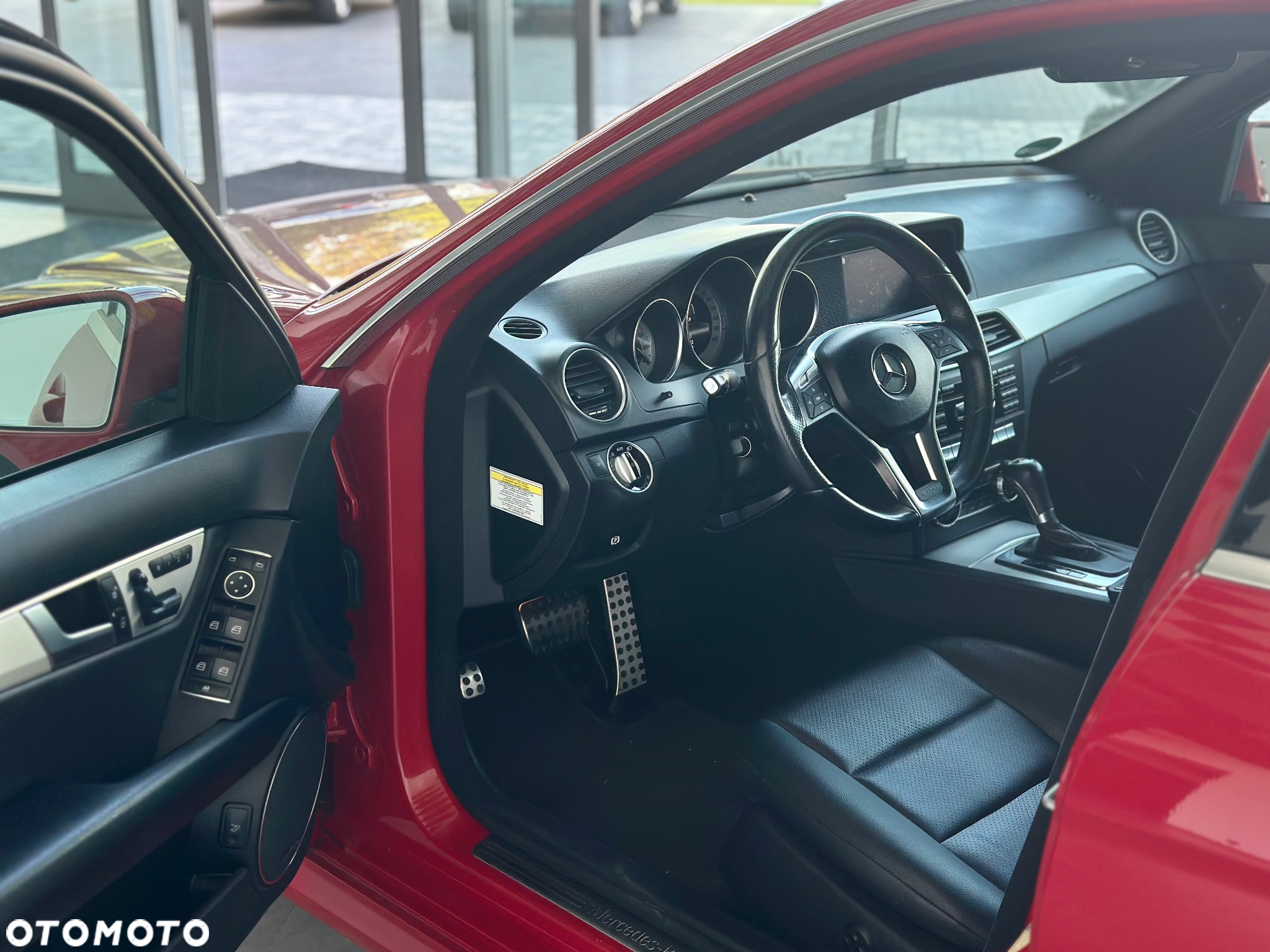 Mercedes-Benz Klasa C 250 CGI Automatik BlueEFFICIENCY - 17