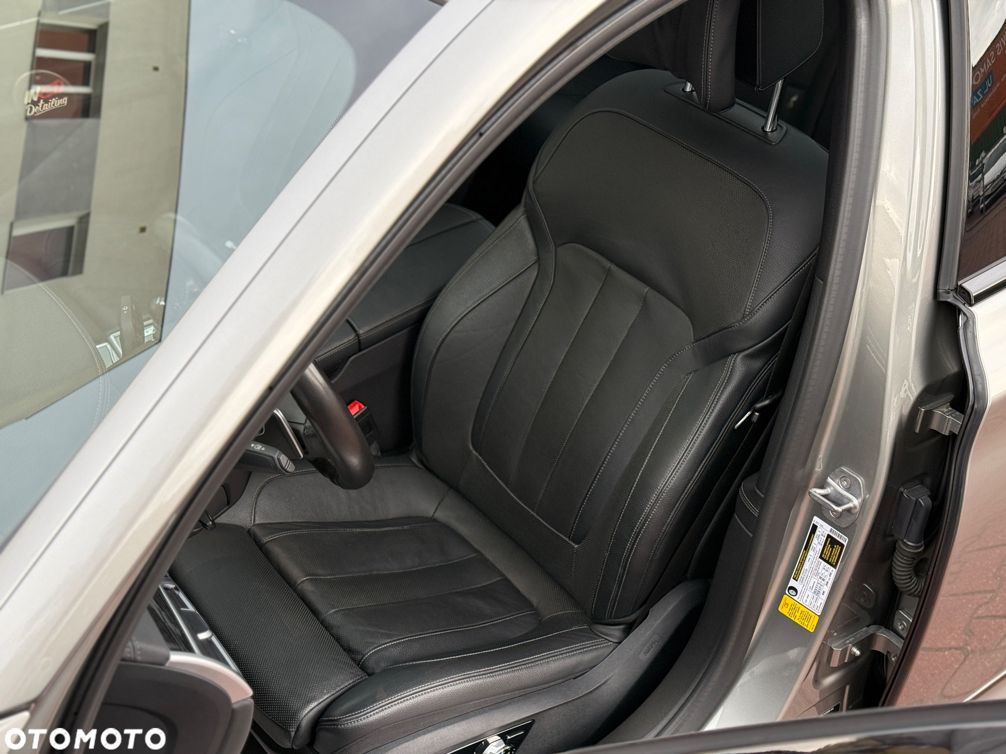 BMW Seria 7 740Li sport - 16