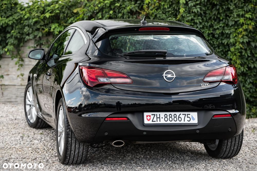 Opel Astra 1.6 Turbo Cosmo - 8