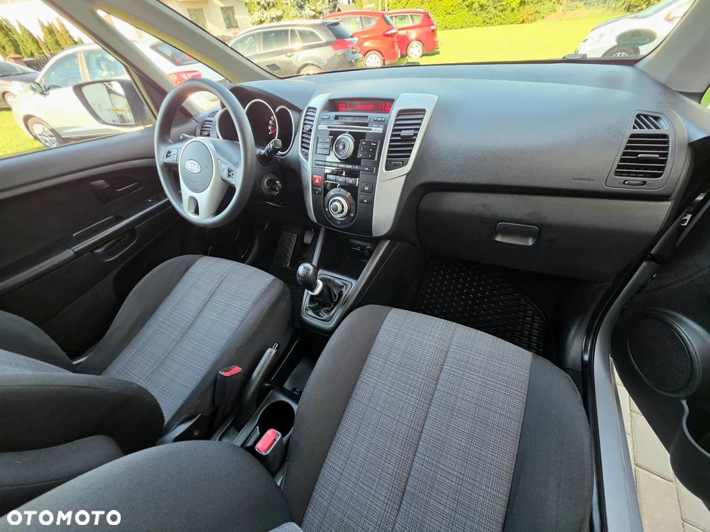 Kia Venga 1.4 CVVT Vision - 9