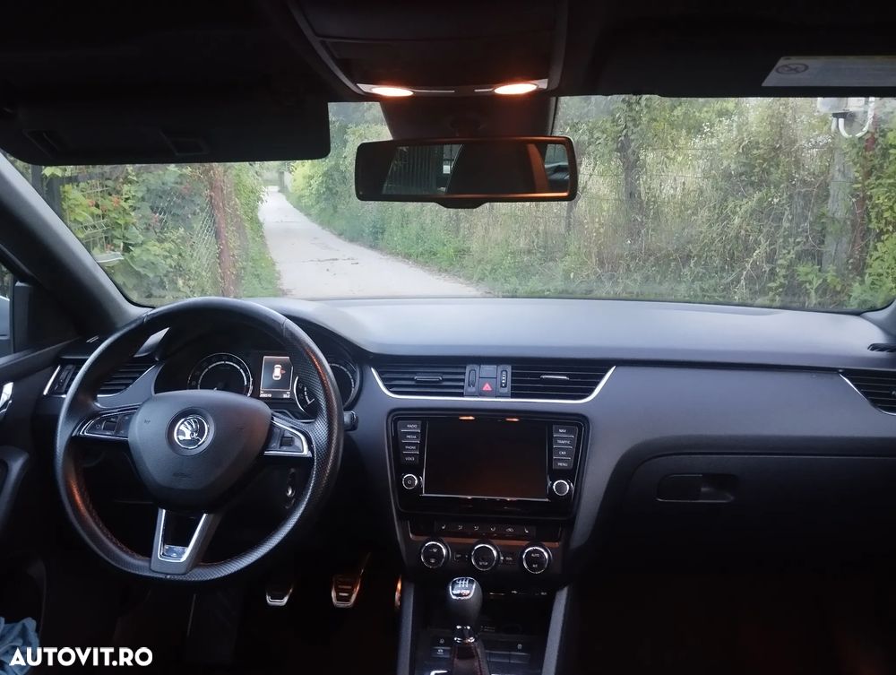 Skoda Octavia 2.0 TDI RS - 21