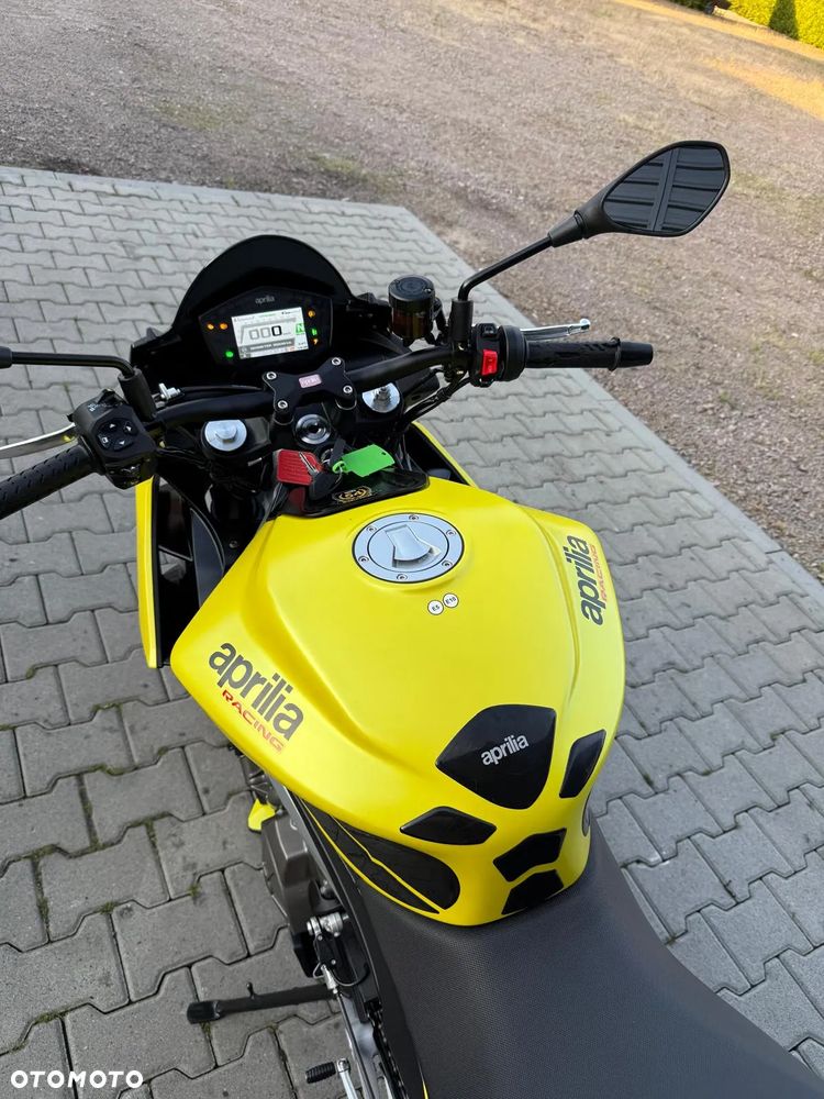 Aprilia Tuono - 8