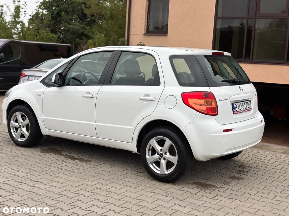 Suzuki SX4 1.6 VVT Automatic 4x2 Style - 14