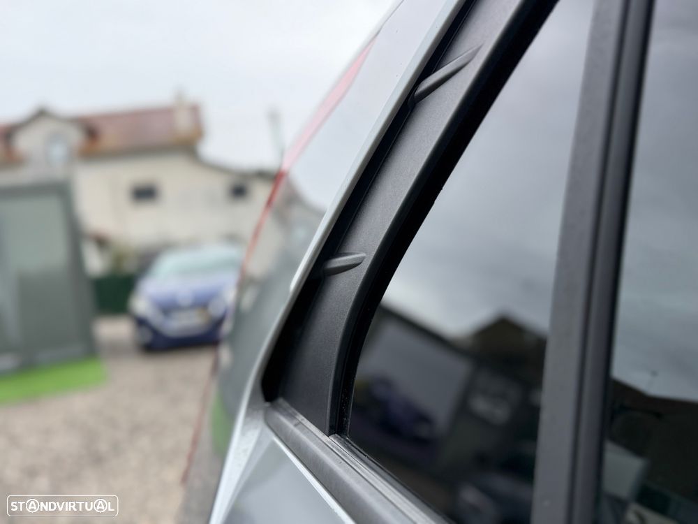 Kia Niro EV 64kWh Tech - 9