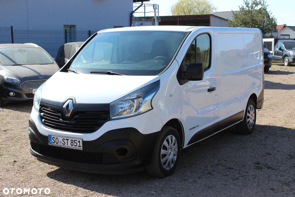 Renault TRAFIC - 1