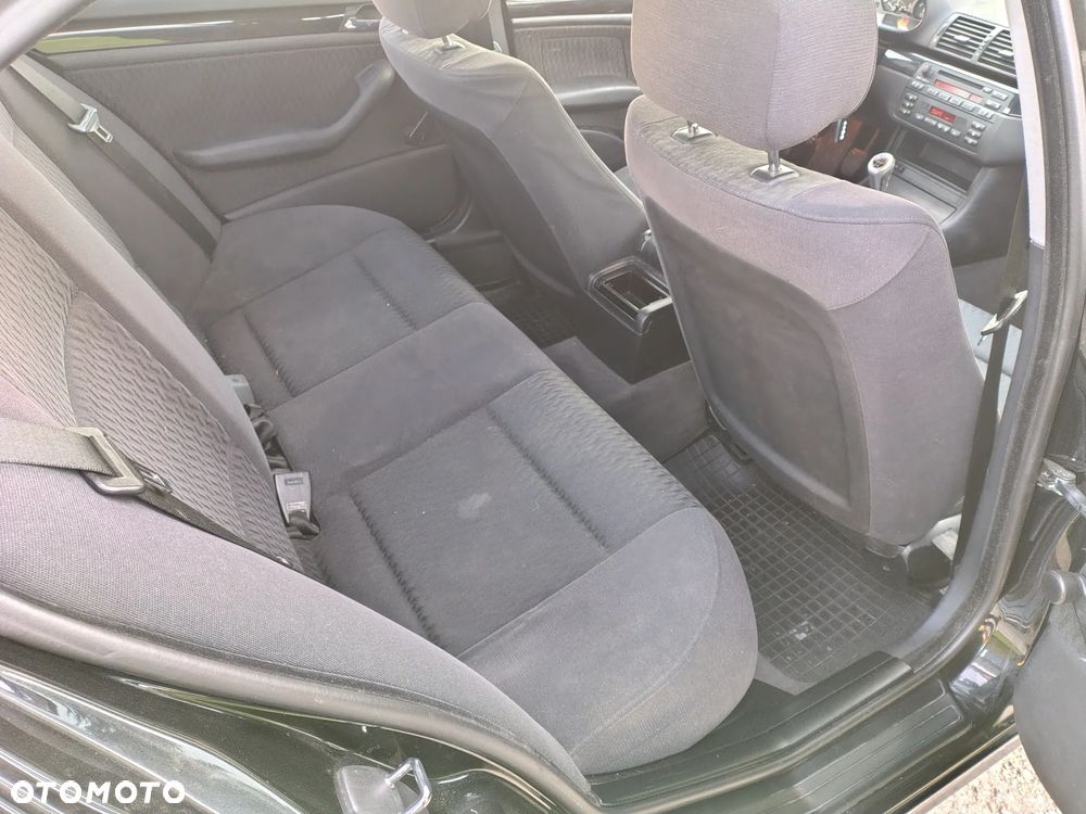 BMW Seria 3 316i - 14