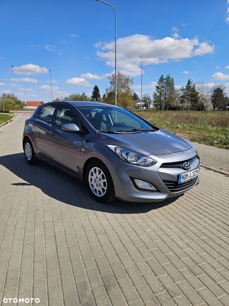 Hyundai i30 1.6 CRDI Trend - 11