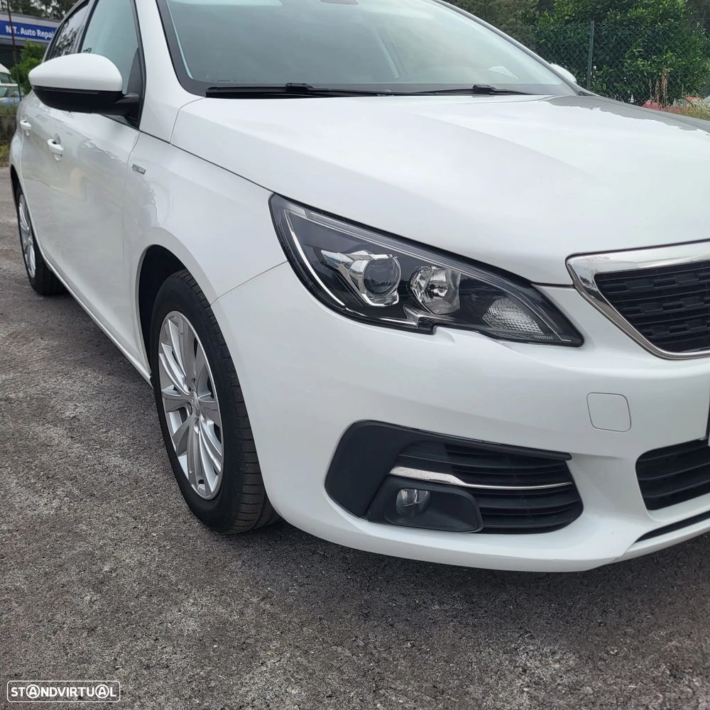 Peugeot 308 PureTech 130 GPF Stop & Start Style - 8