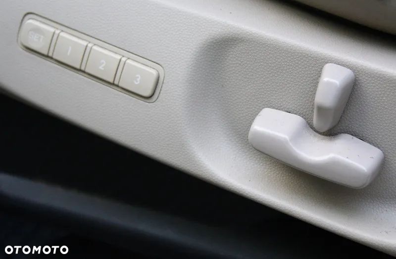 Mazda CX-7 2.2 CD Exclusive + - 29