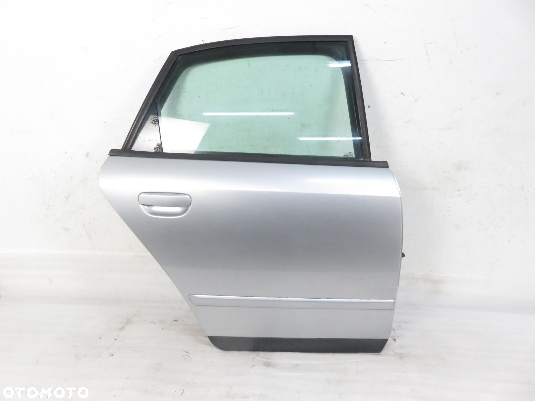 DRZWI PRAWY TYŁ AUDI A4 B6 Sedan (8E2) LY7W - 12